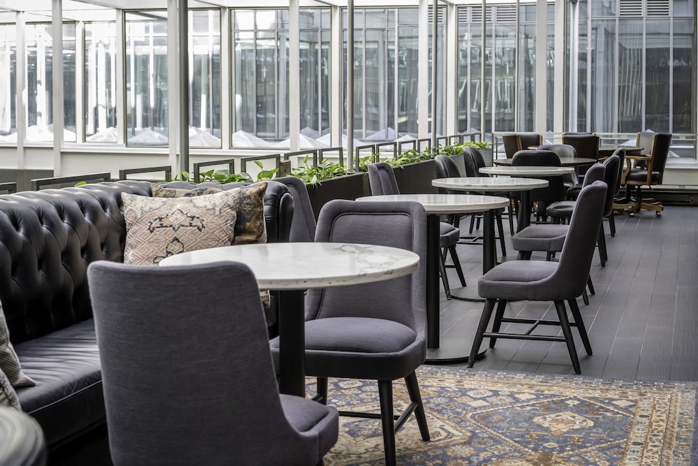 The Marquette Hotel Curio Collection by Hilton - photo 3