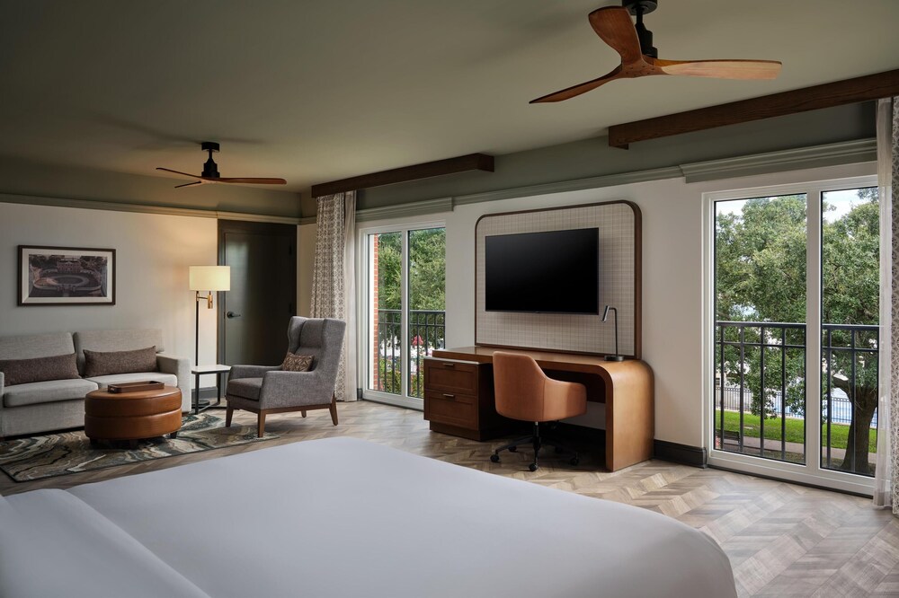 Tryon Riverfront Inn New Bern Tapestry - photo 17
