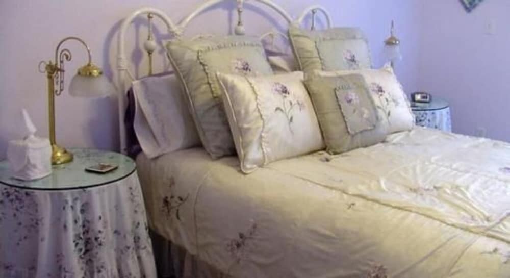 Apple Blossom Inn - photo 20