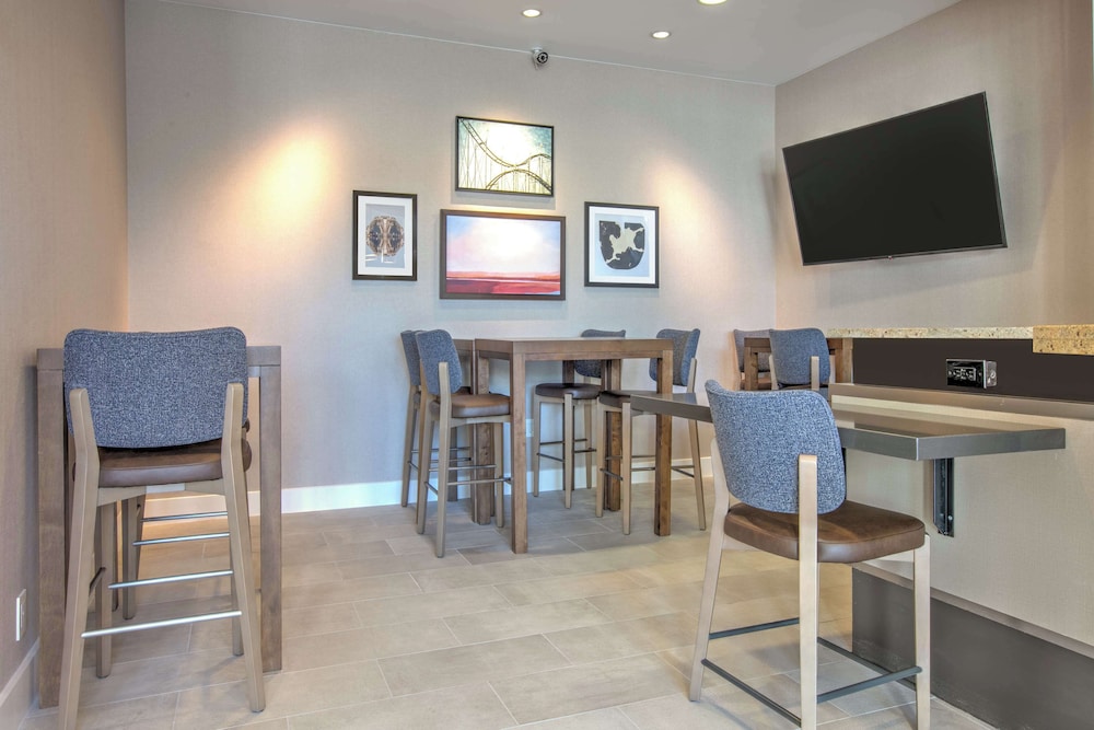 Hilton Garden Inn Dallas Arlington - photo 39