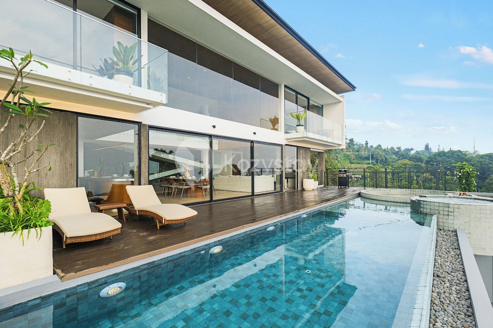 Calma Villa by Kozystay Bandung — 4-Star Luxury Hotel in Lembang, Indonesia