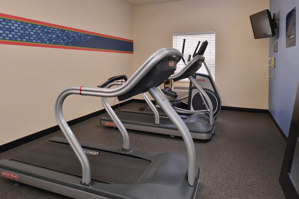 Hampton Inn Van Horn - photo 20