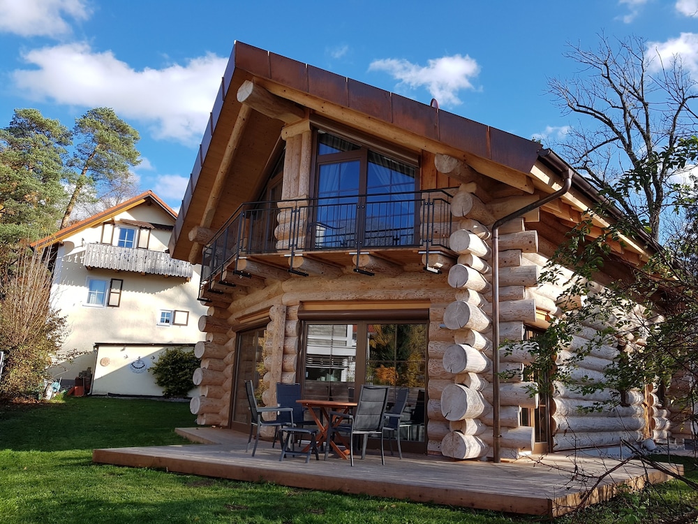 LakeStarnberg Apartments — 4-Star Luxury Hotel in Pocking, Germany