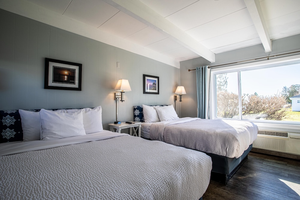 Beachfront Inn - photo 12
