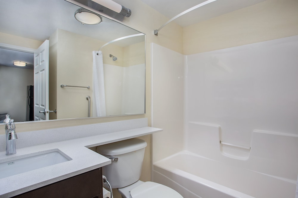 Candlewood Suites Bowling Green by IHG - photo 18