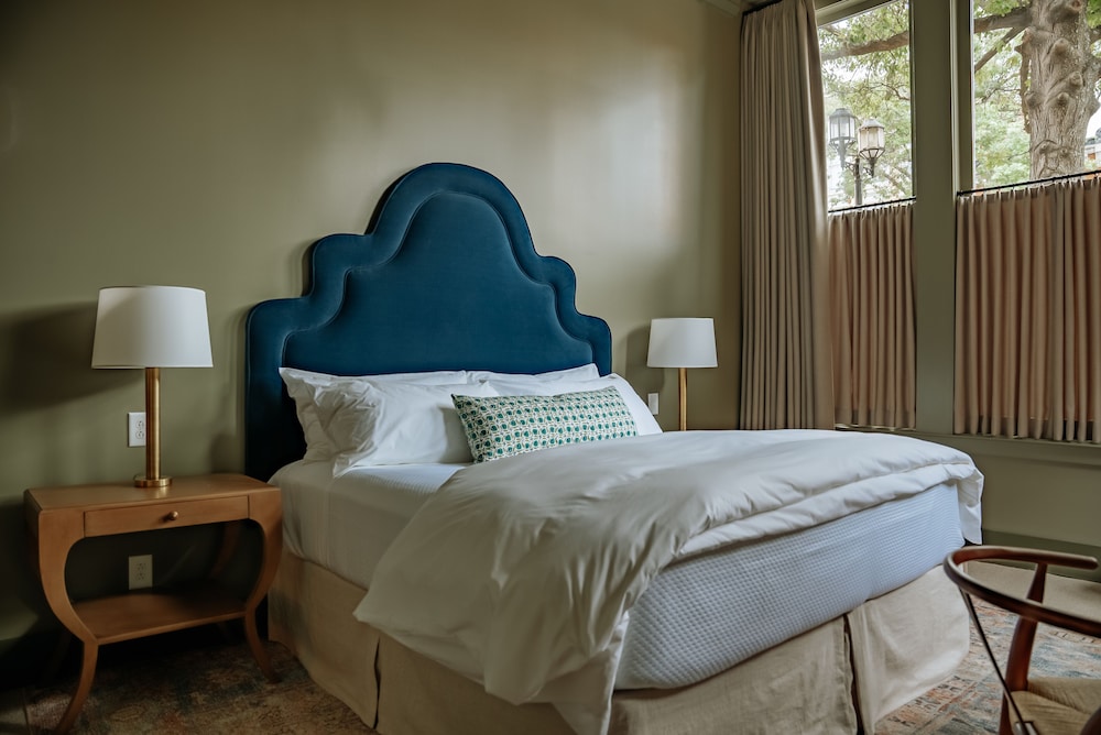 The Woodward Hotel - photo 11