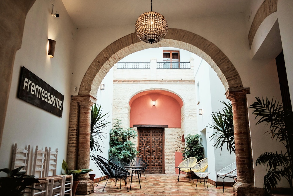 Hostal Cafe Frenteabastos 8300990 — Carmona