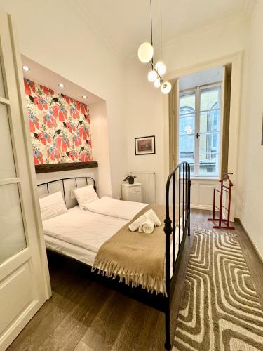 Downtown Rabbit Apartments Reáltanoda19 — 4-Star Luxury Hotel in Budapest, Hungary