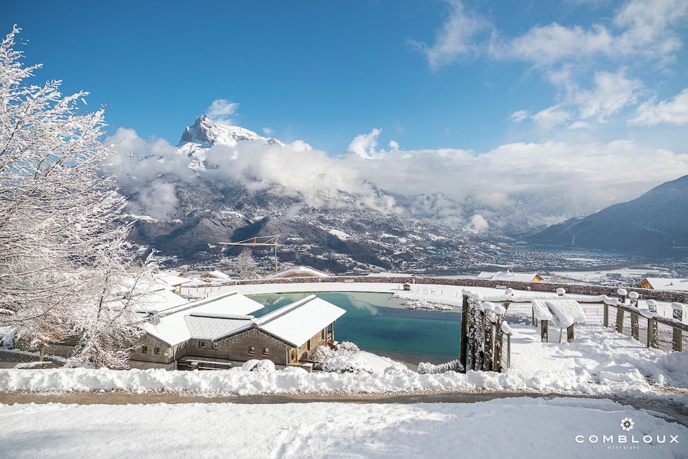 Chalet Alpen Valley Mont Blanc — 4-Star Luxury Hotel in Combloux, France