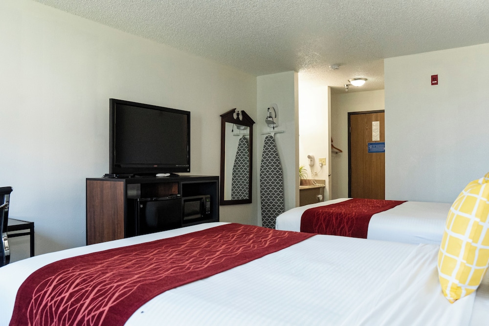 Victorian Inn & Suites - photo 10