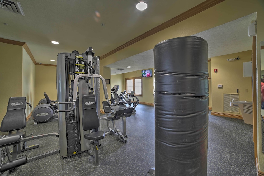Upscale Step Free Branson Getaway Resort Perks - photo 25