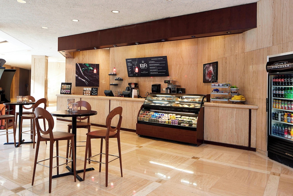 Renaissance Atlanta Waverly Hotel & Convention Center - photo 36