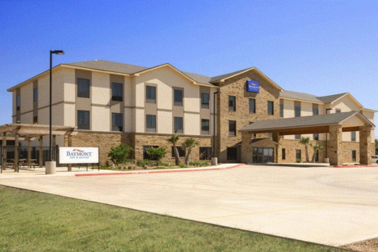 PetroStay Inn & Suites Cotulla - carbon neutral hotel in Cotulla