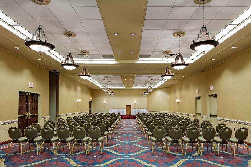 Sheraton Syracuse University Hotel & Conference Center - photo 118