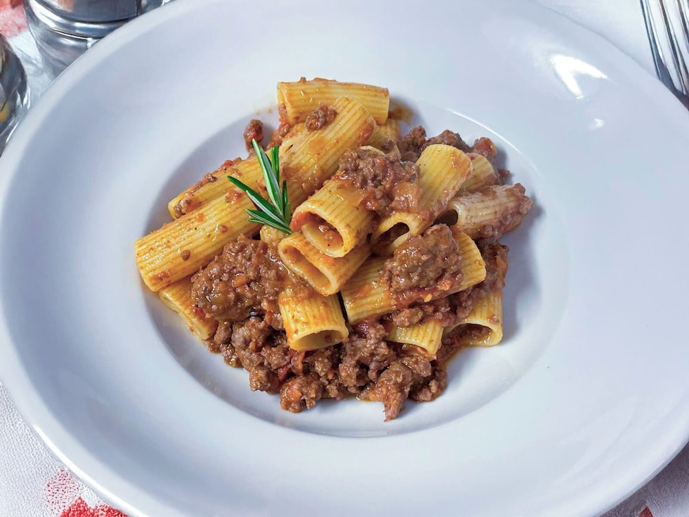 מזון ומשקאות