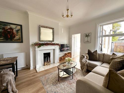 Stylish 3 Bedroom City Retreat — 4-Star Luxury Hotel in Perth, United Kingdom