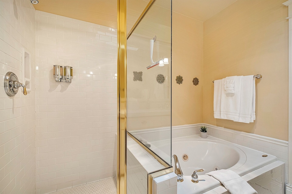 The Orenco Station Hotel - photo 132
