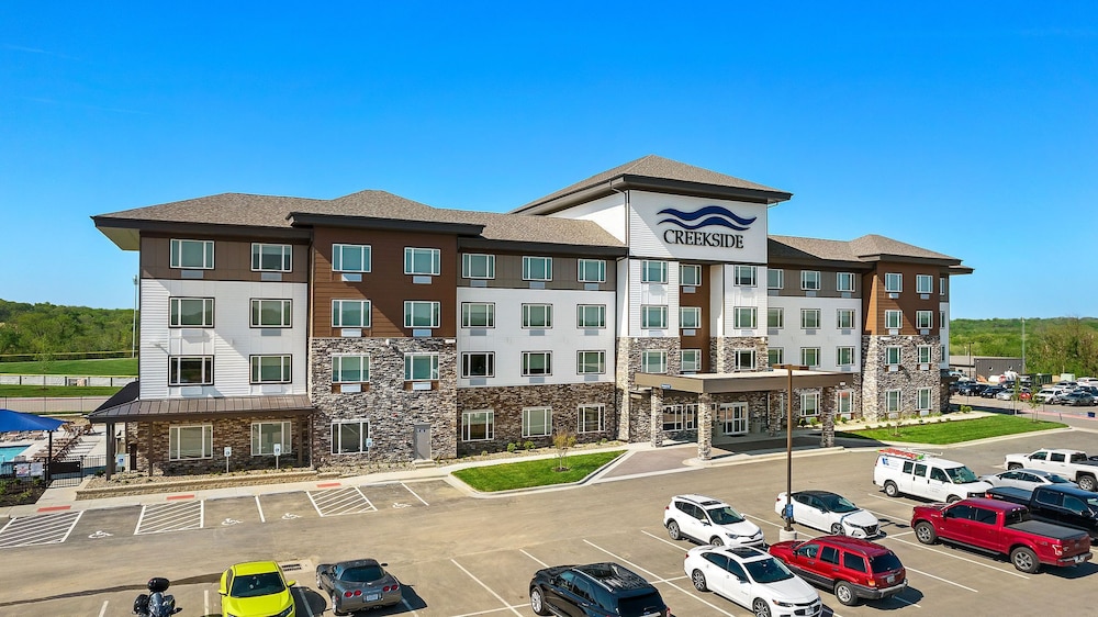 Holiday Inn Exp Parkville - photo 87