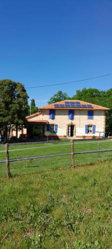 A Larriou - carbon neutral hotel in Mirepoix