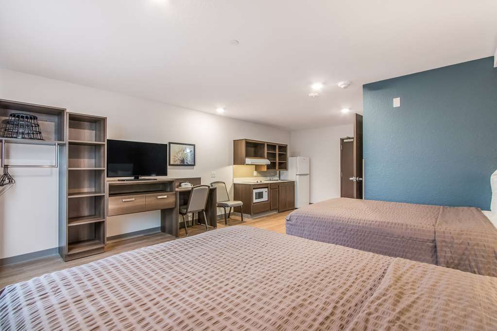 WoodSpring Suites Doral Miami Airport - photo 30