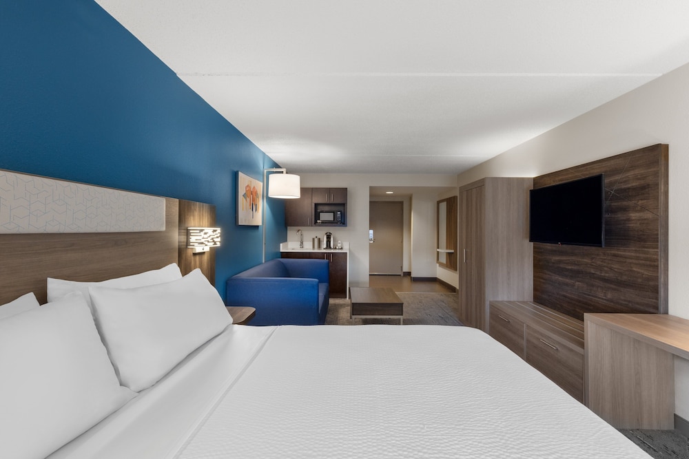 Holiday Inn Express Hotel & Suites Danbury I 84 by IHG - photo 20