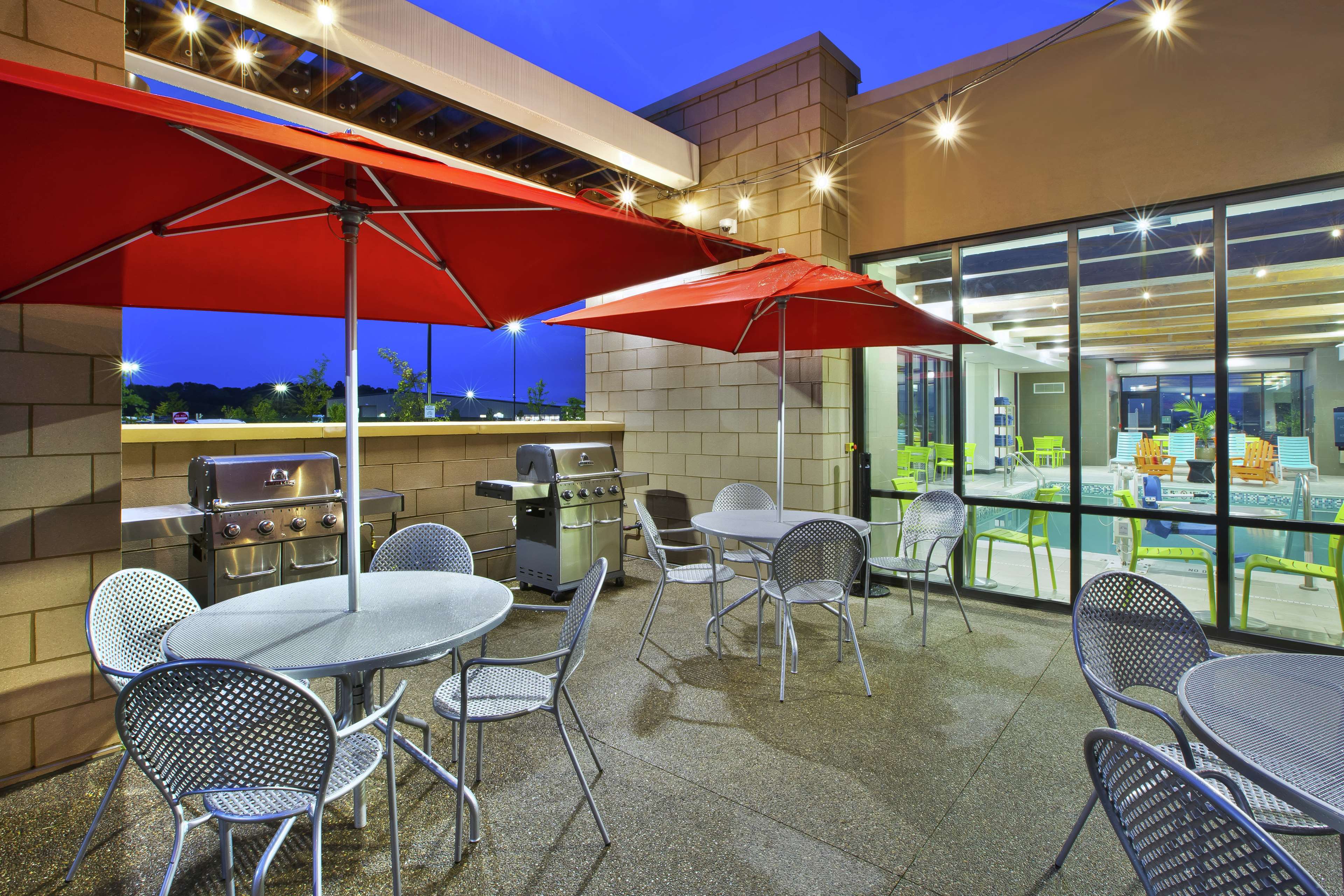 Home2 Suites by Hilton Pittsburgh Area Beaver Valley - photo 2