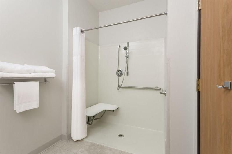 Days Inn Manchester - photo 37