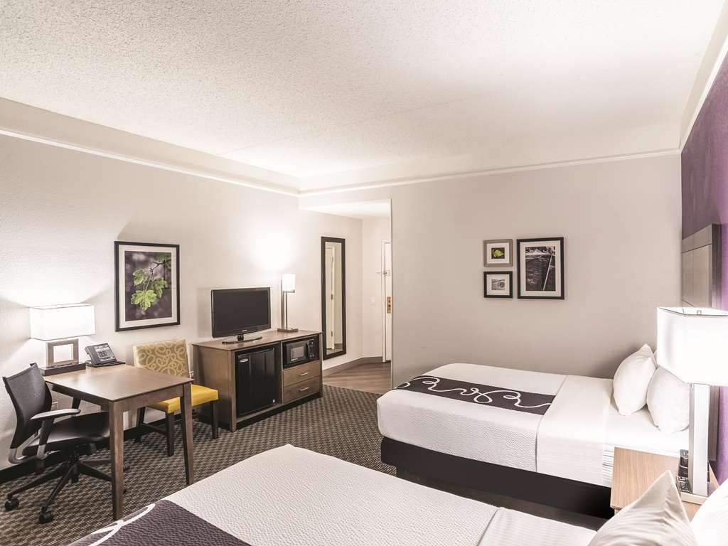 La Quinta Inn & Suites by Wyndham Flagstaff - photo 15