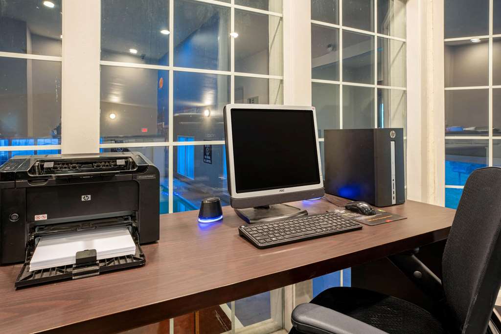 La Quinta Inn by Wyndham Caldwell - photo 34