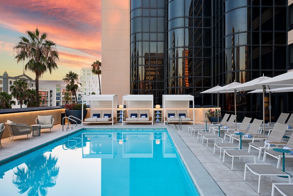 Marriott Long Beach Downtown - photo 2