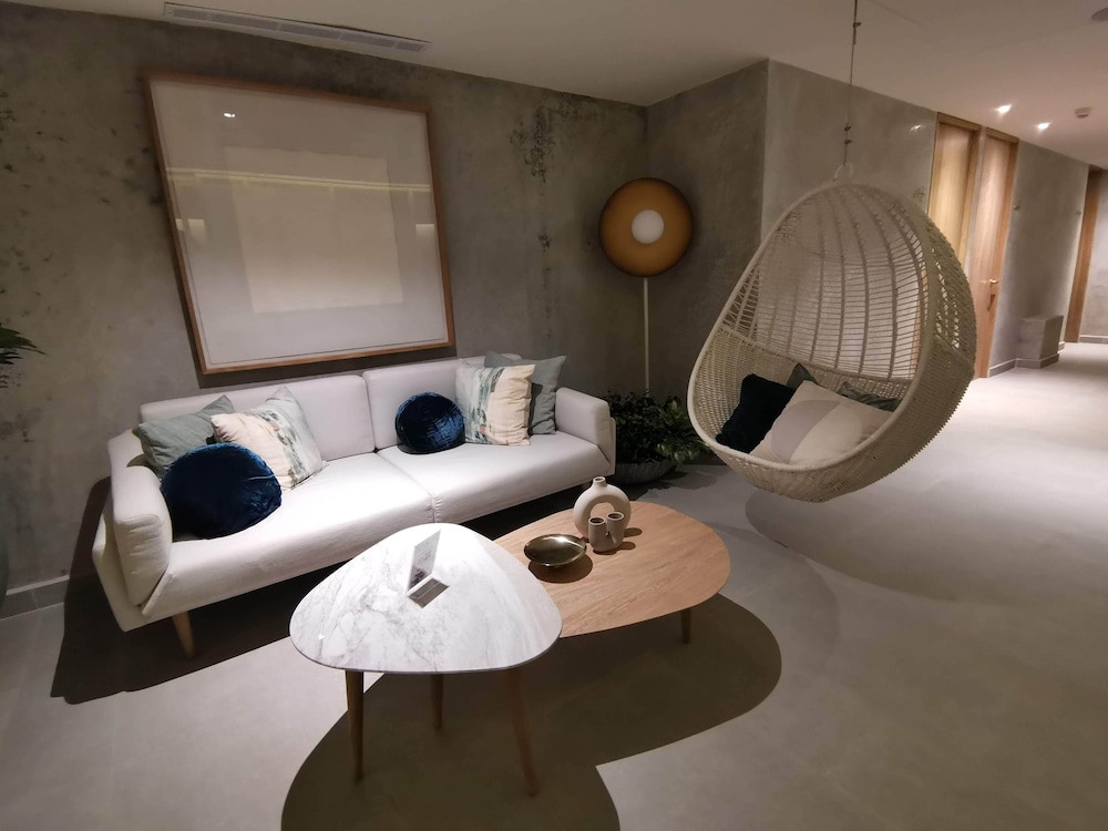 Spa reception