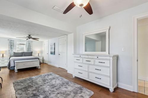 Saltwater Sanctuary For 6 1pup — Jacksonville Beach
