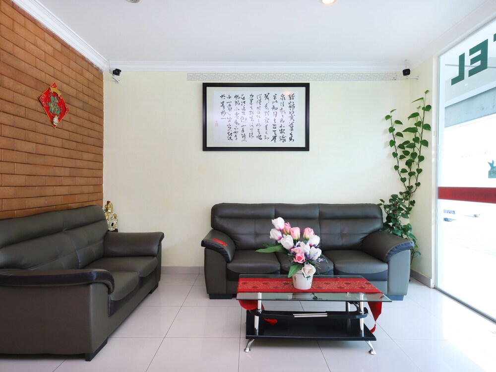 OYO 89405 Merlott Hotel in Port Dickson, Malaysia