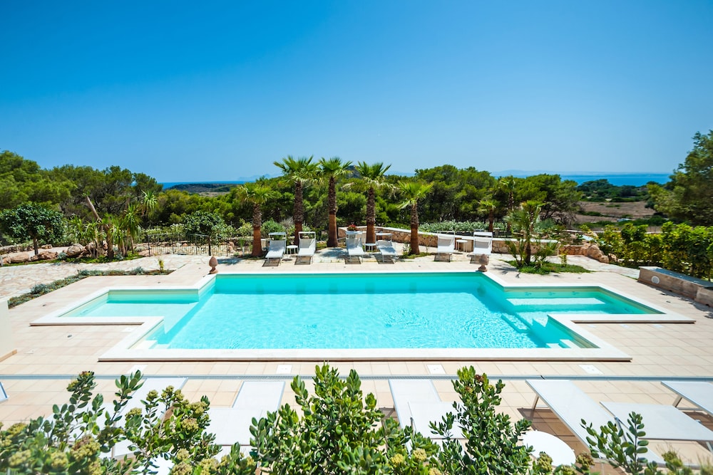 Dolcevita Egadi Eco Resort in Favignana, Italy