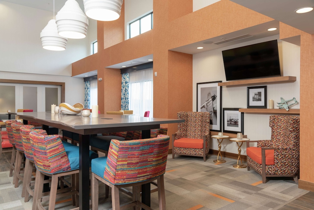 Hampton Inn & Suites Xenia Dayton - photo 41
