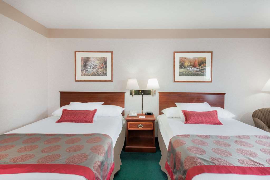 Ramada by Wyndham Strasburg Dover - photo 13