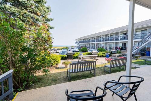 Kebek 3 Oceanside Motel - photo 15