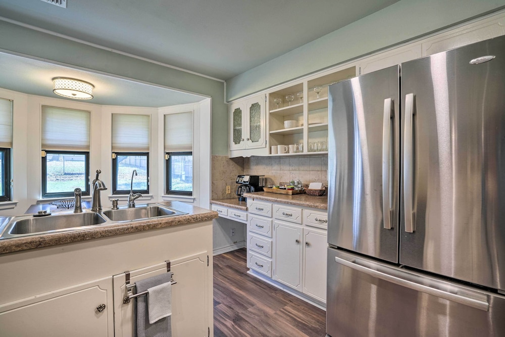 Lovely San Antonio Home about 13 Mi to Downtown — 4-Star Luxury Hotel in San Antonio, United States