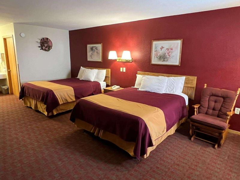 Americas Best Value Inn Suburban Motel - photo 18