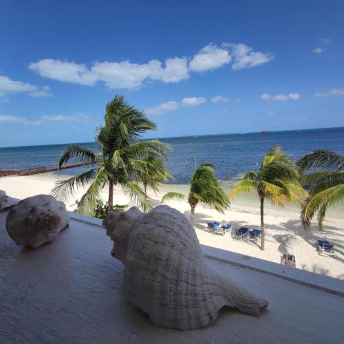Bella Beach Condo Cancun — 4-Star Luxury Hotel in Cancun, Mexico