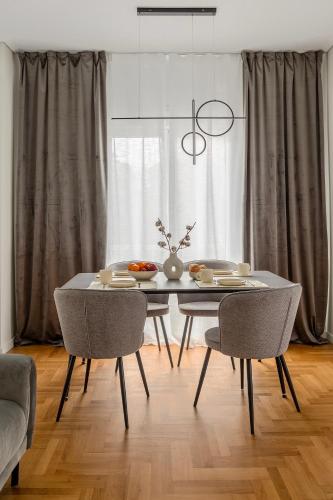 Modern Designer Apartment in Athens Walk to Plaka & Acropolis — 4-Star Luxury Hotel in Athens, Greece
