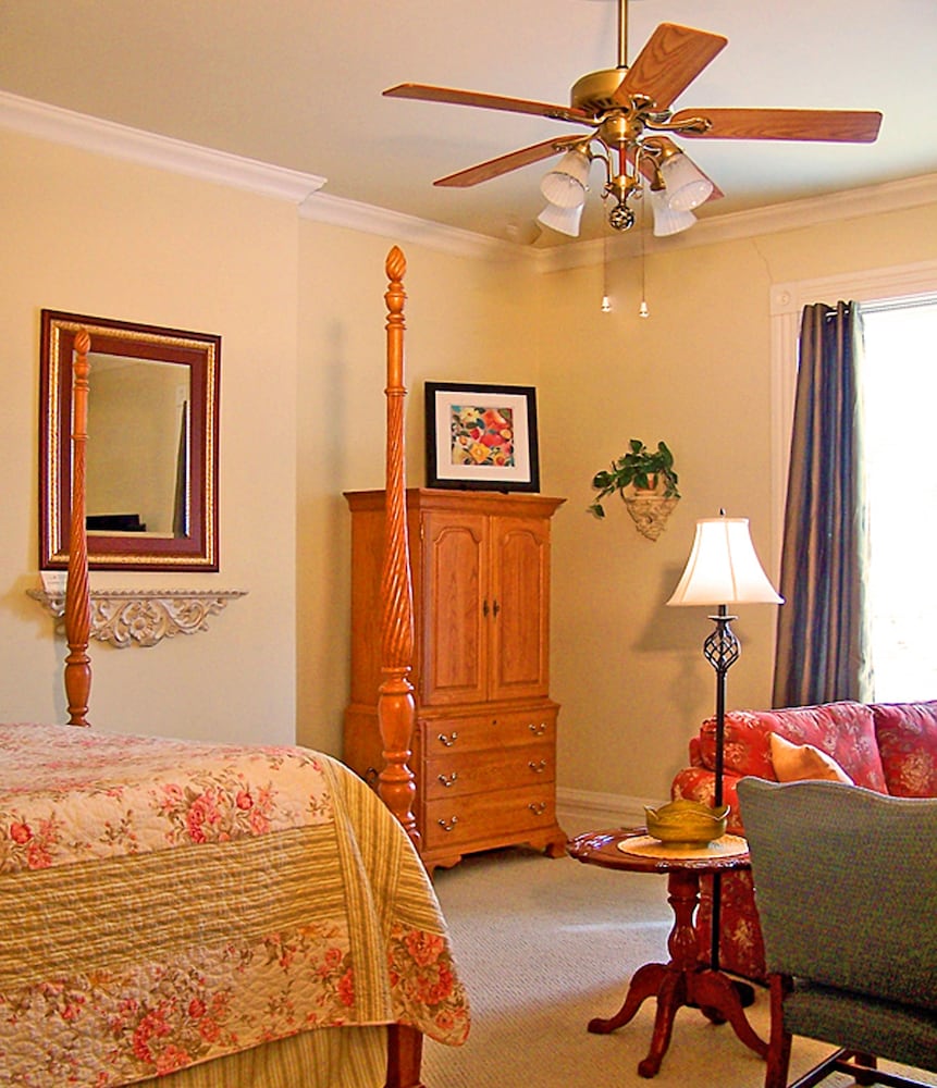 Lyndon House B&B - photo 20