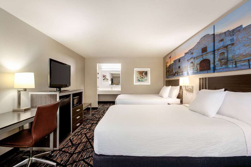 Days Inn by Wyndham San Antonio Near Fiesta Park - photo 21