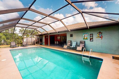 Tranquil Cape Living — 4-Star Luxury Hotel in Cape Coral, United States
