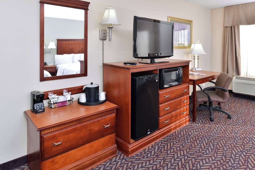 Hampton Inn & Suites Dayton Vandalia - photo 52
