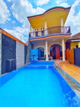 Villa Eren — Malang — photo 2