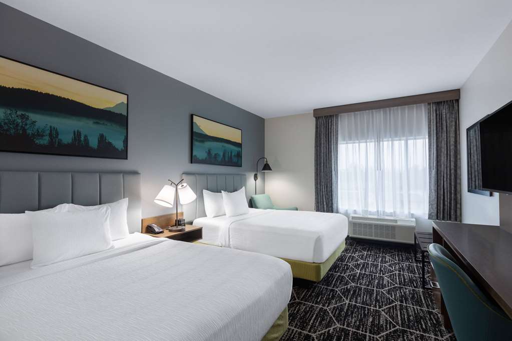 La Quinta Inn & Suites by Wyndham Centralia - photo 35