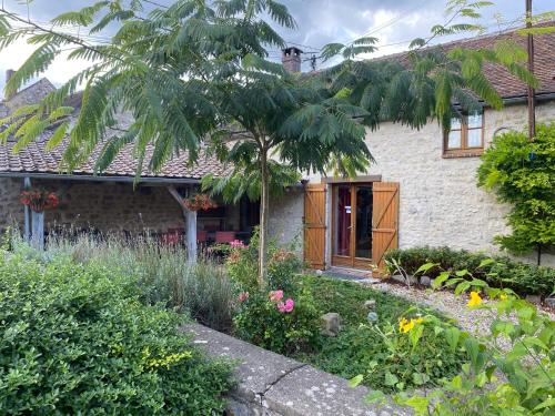 La Chenaie Fontaine Gargot — hotel in Poligny