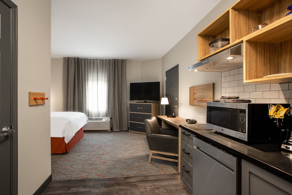Candlewood Suites Apex Raleigh Area by IHG - photo 16
