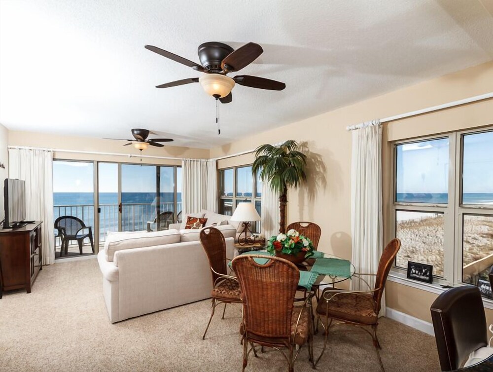 Emerald Towers West 3007 by RedAwning - photo 15